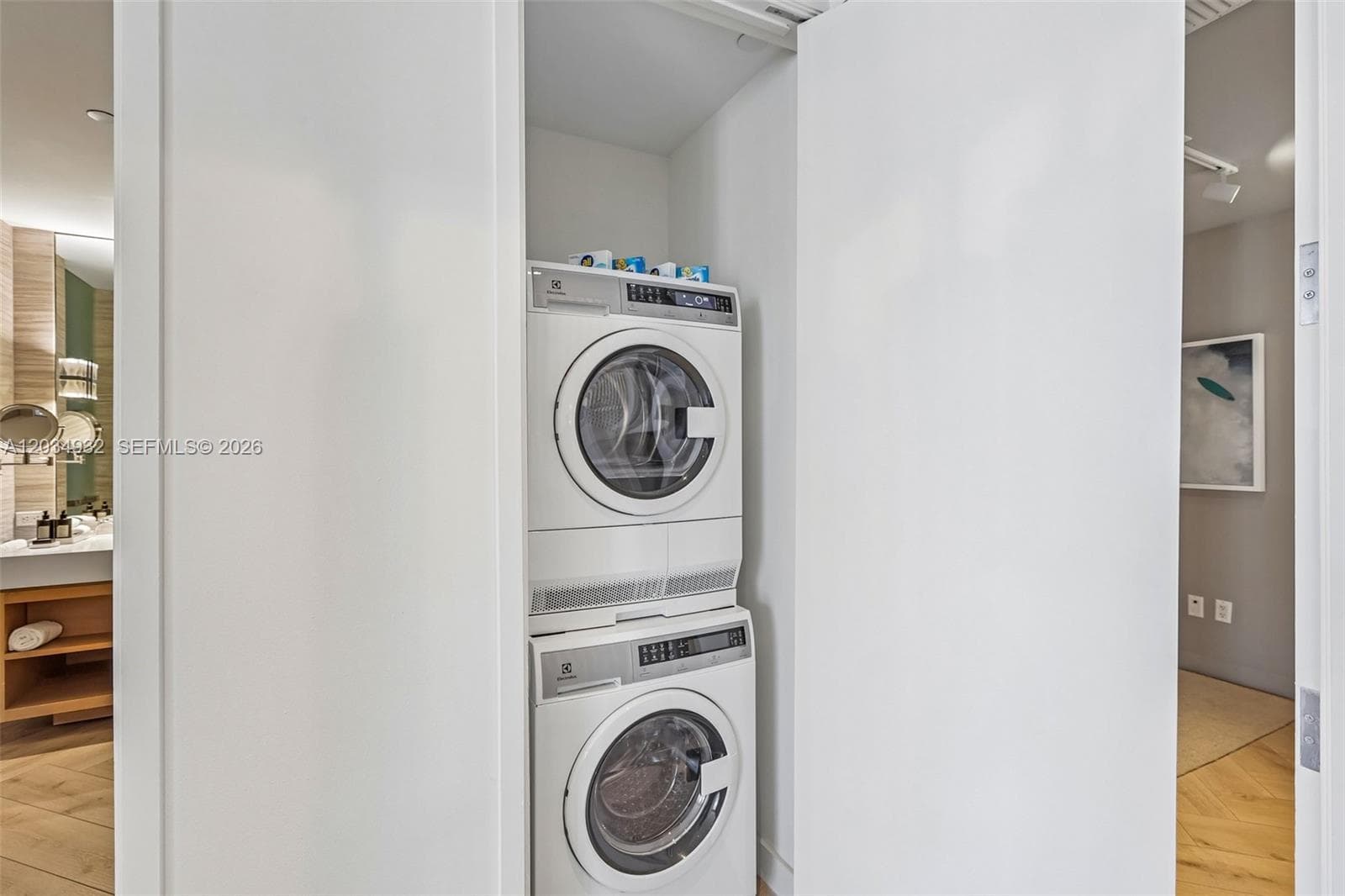 2201 Collins Ave 1019 photo 21