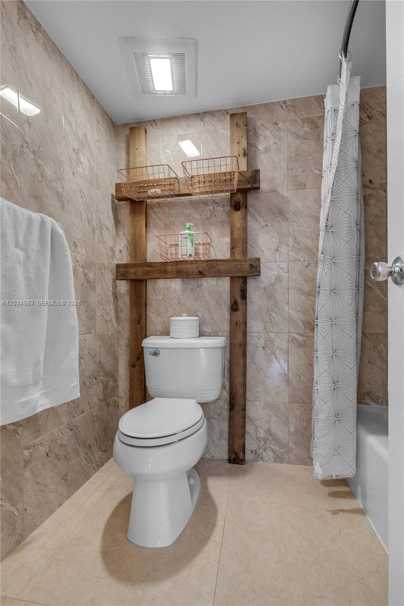 9381 E Bay Harbor Dr 504N photo 19