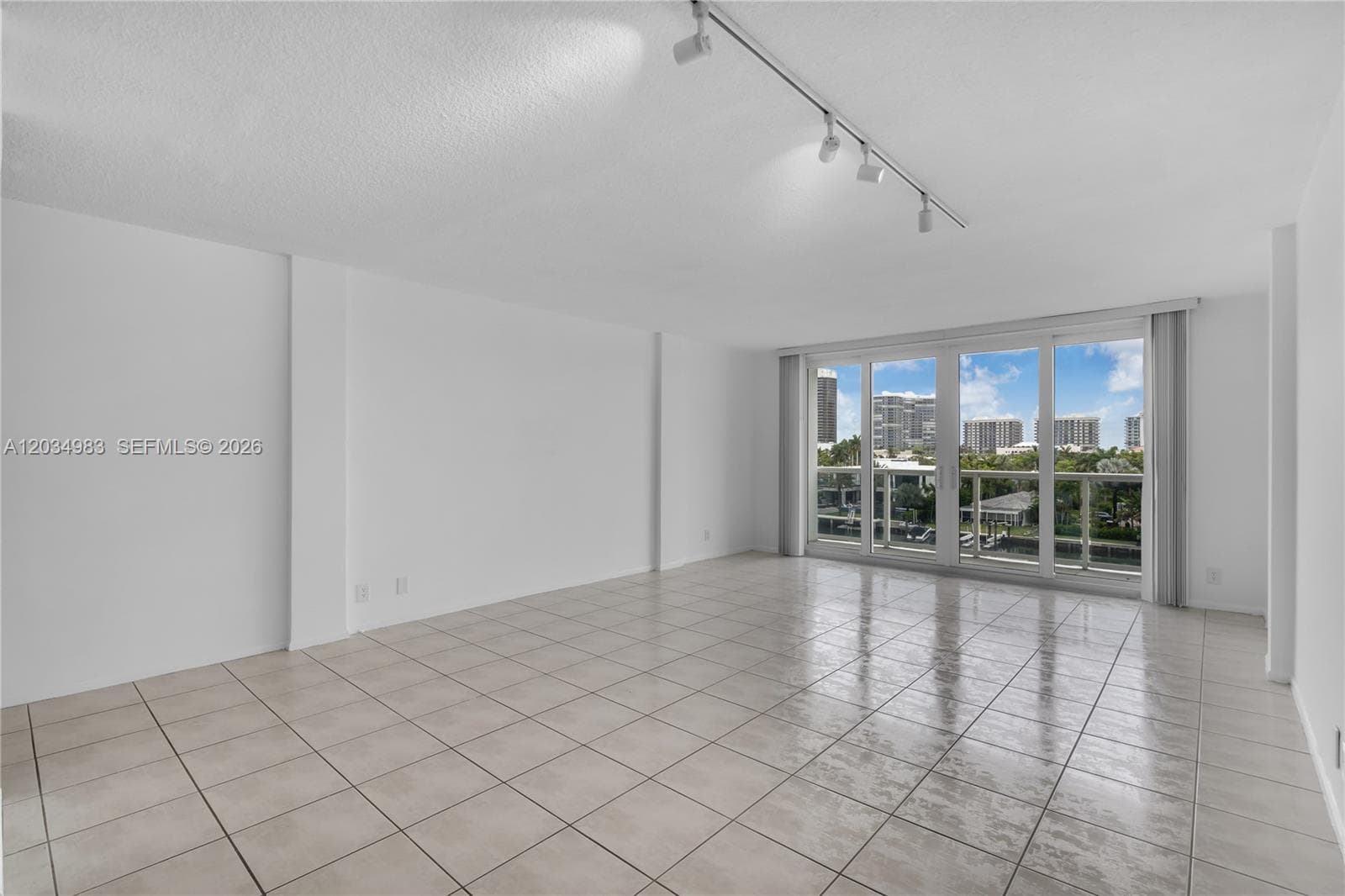 9381 E Bay Harbor Dr 504N photo 4