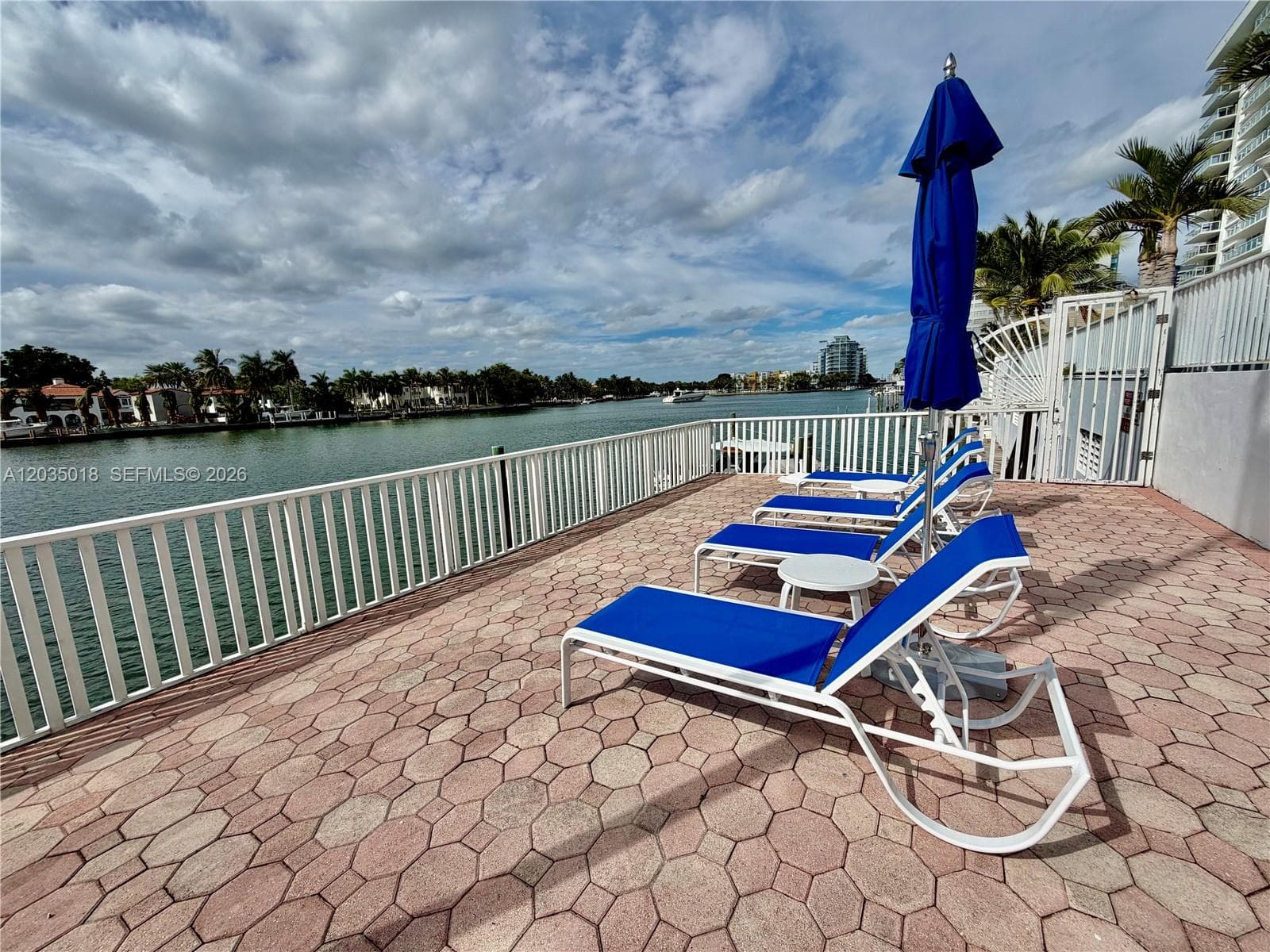 5700 Collins Ave 14M photo 3