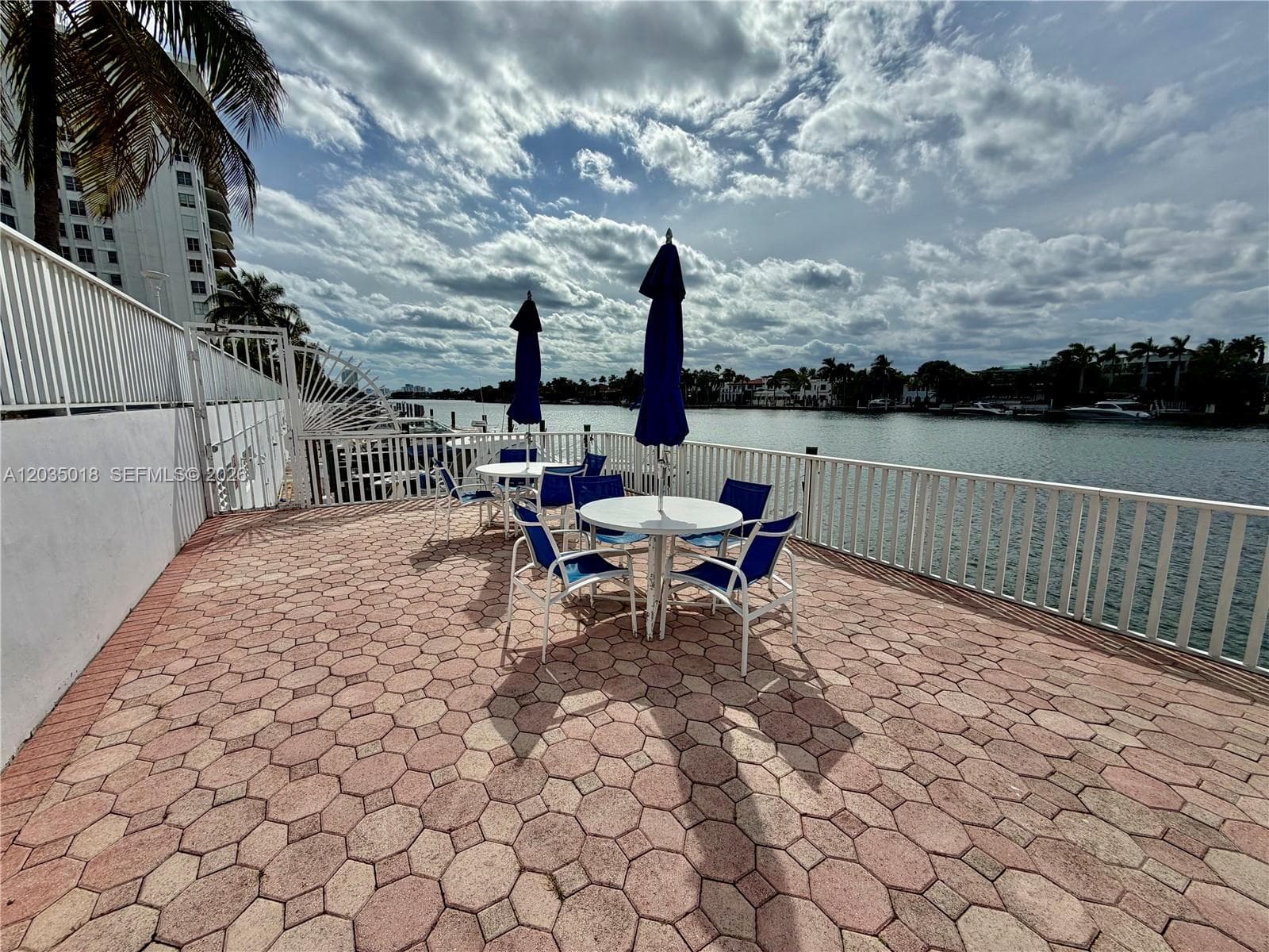 5700 Collins Ave 14M photo 5
