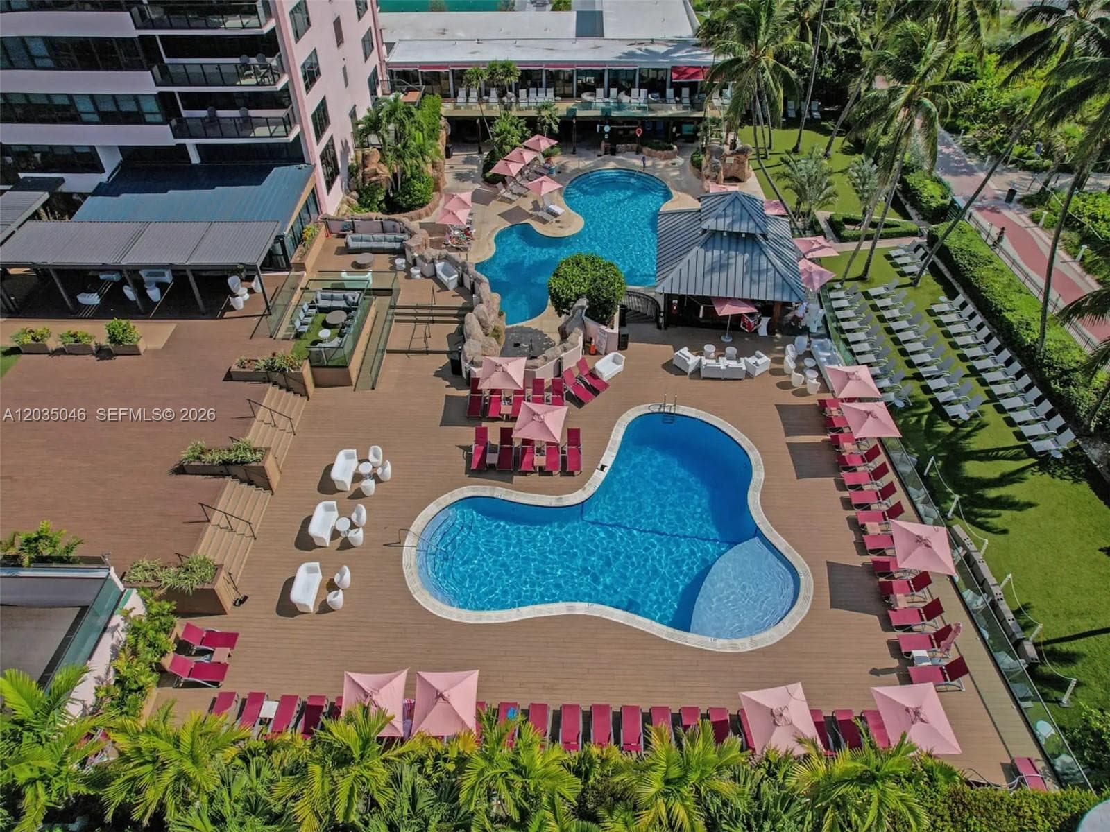 5225 Collins Ave 1606 photo 13