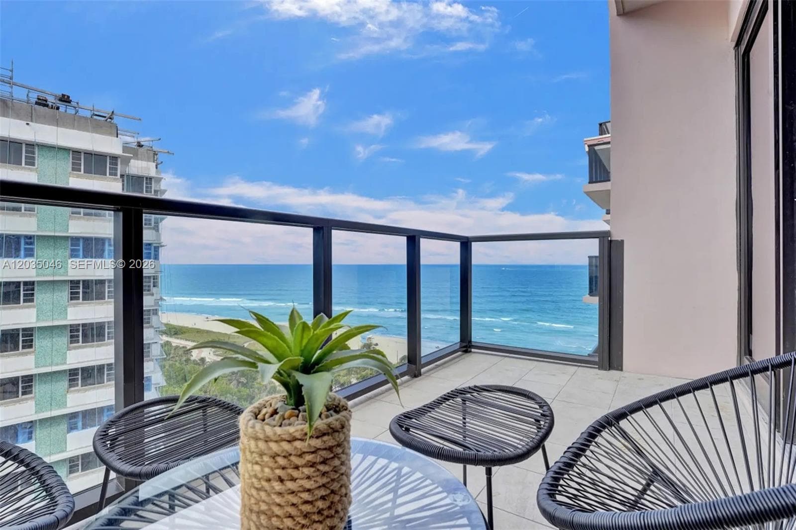 5225 Collins Ave 1606 photo 1