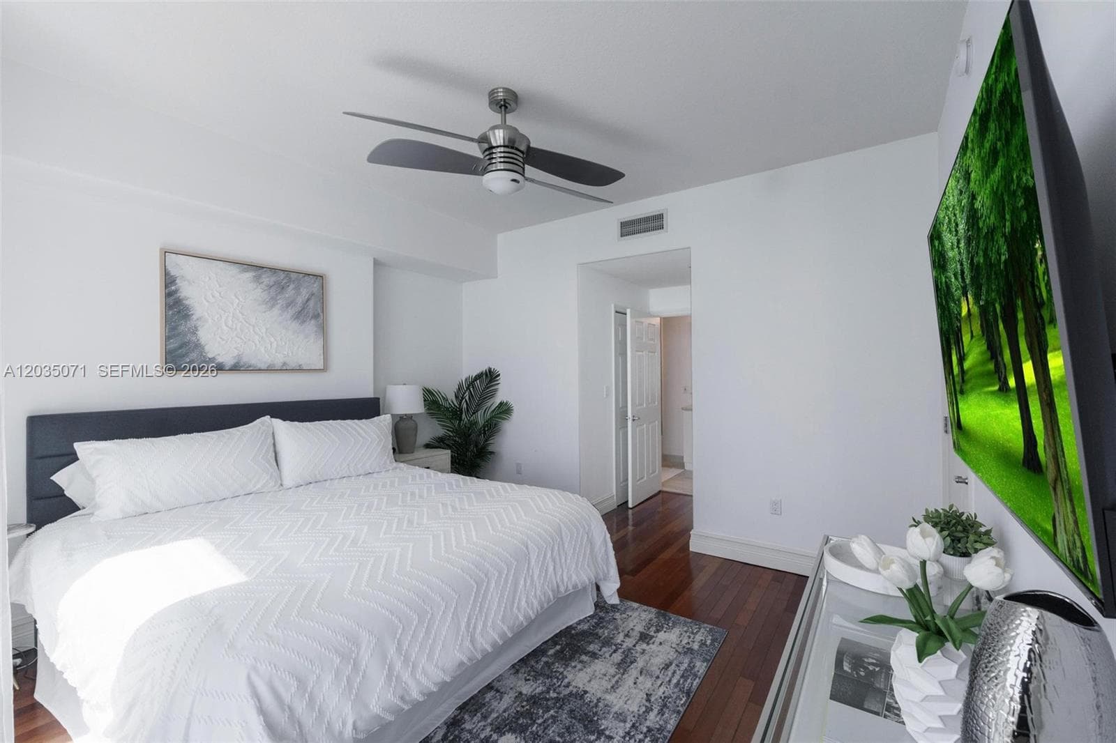 6515 Collins Ave 1405 photo 18