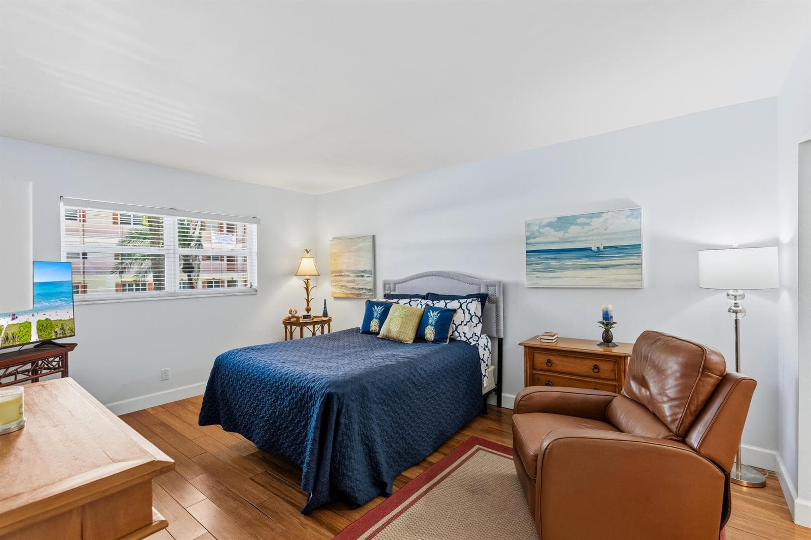 3050 NE 47th Court 107 photo 6