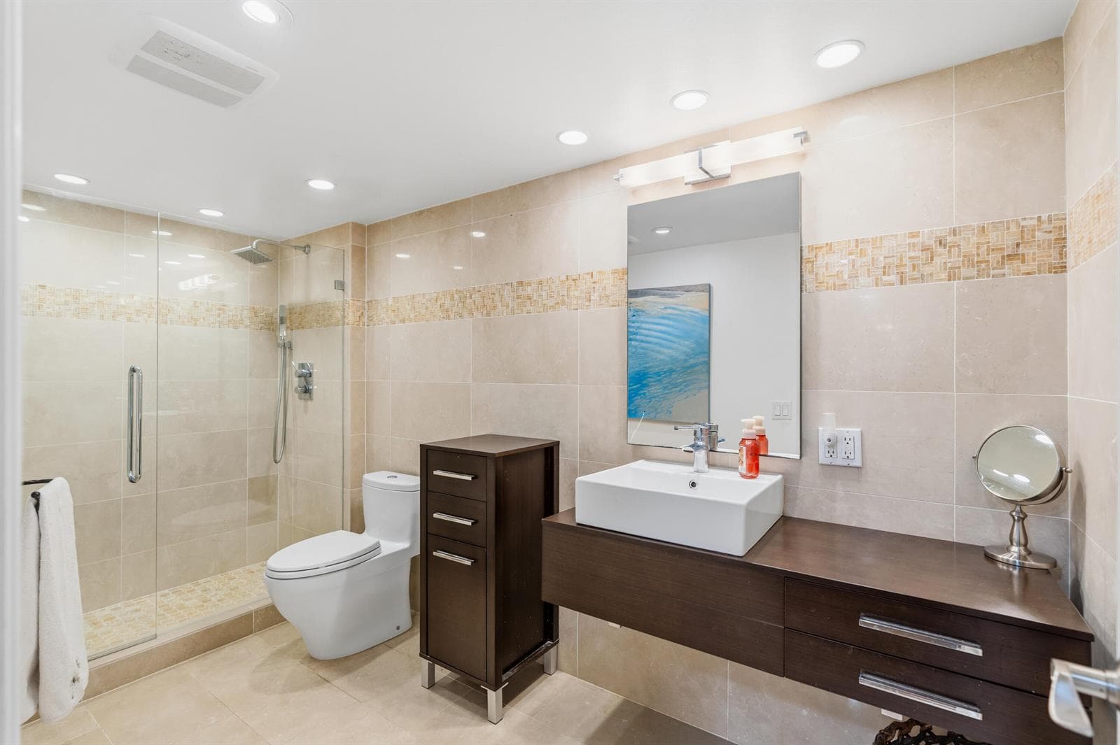 3050 NE 47th Court 107 photo 7