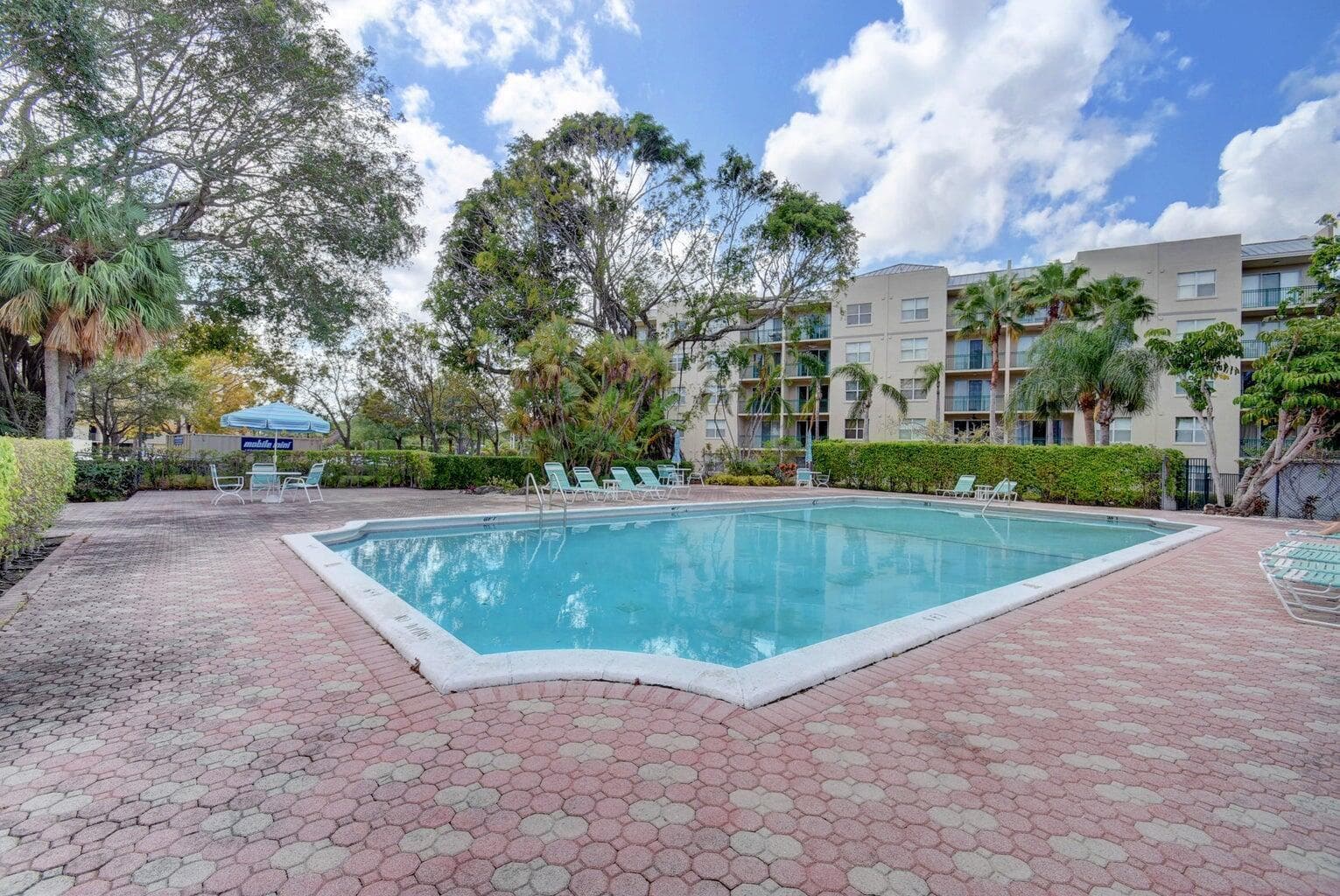 11 Royal Palm Way 1040 photo 23