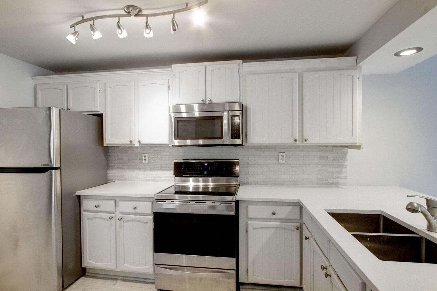 11 Royal Palm Way 1040 photo 15