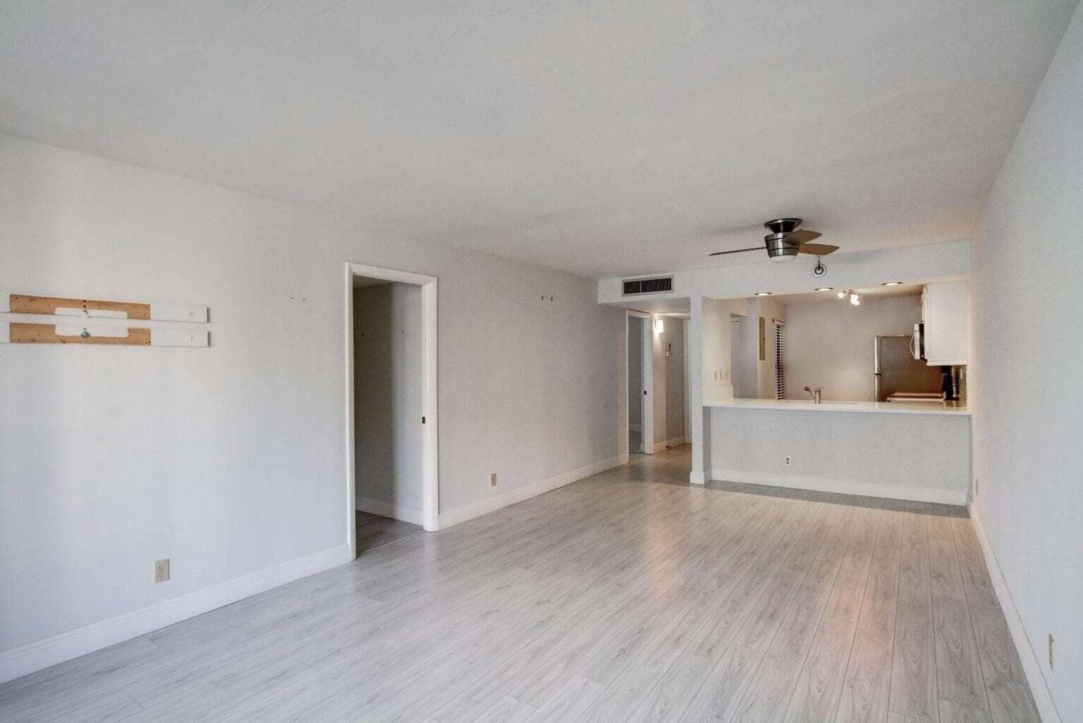 11 Royal Palm Way 1040 photo 19