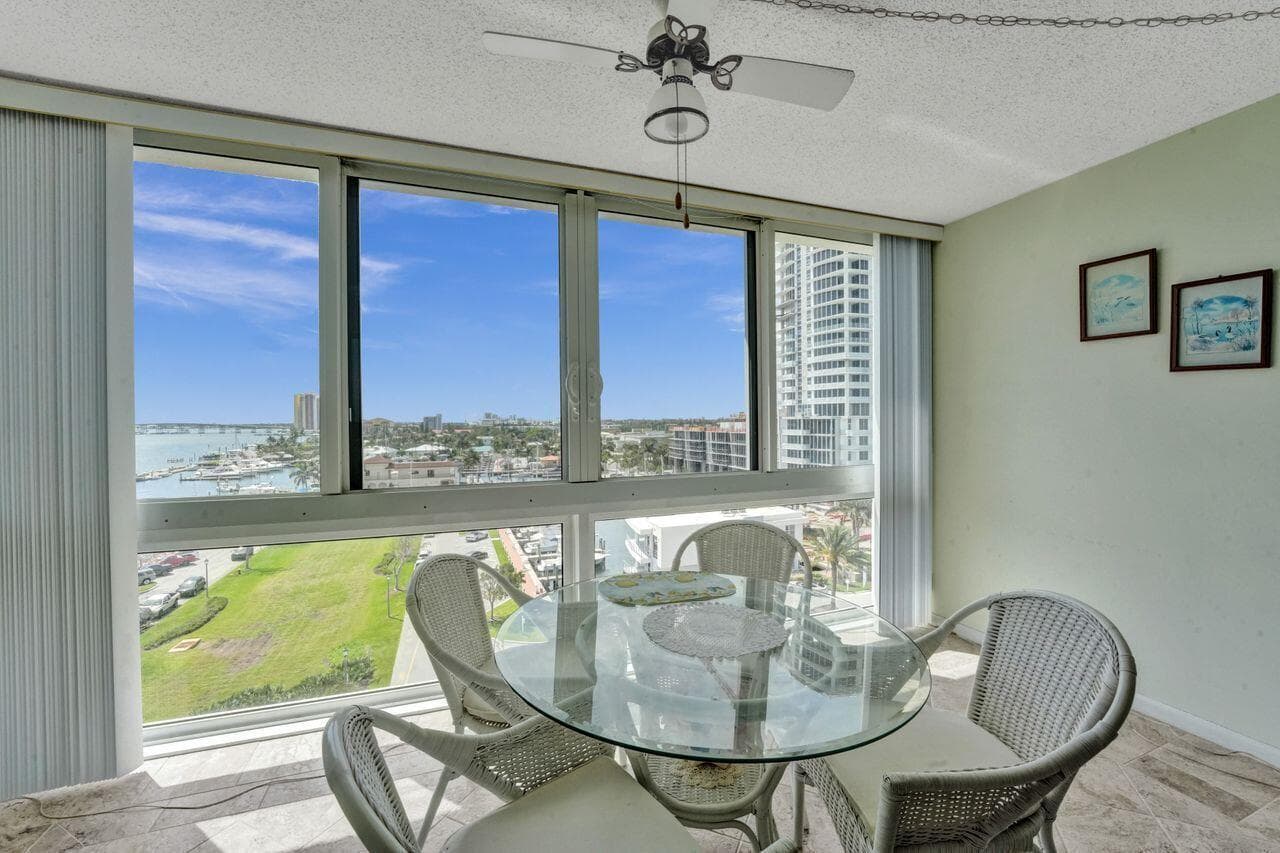 301 Lake Shore Drive 809 photo 20