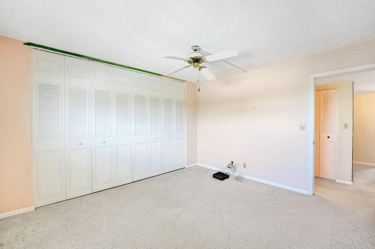 301 Lake Shore Drive 809 photo 21