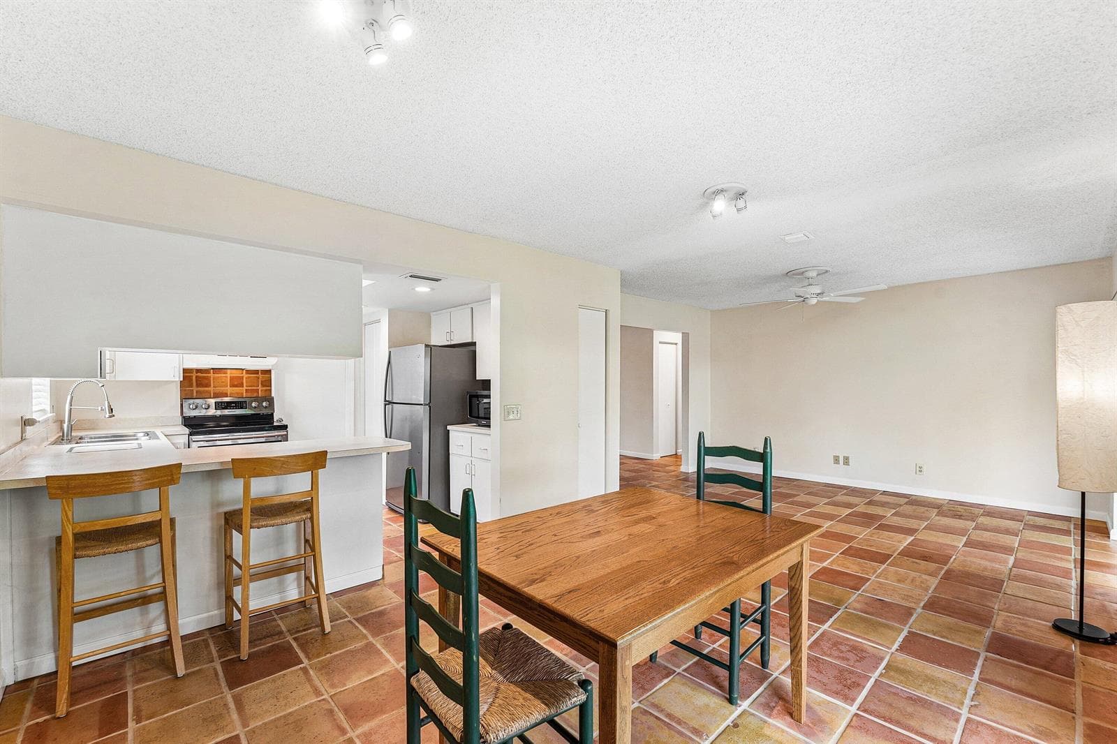 3150 Pinehurst Drive photo 9