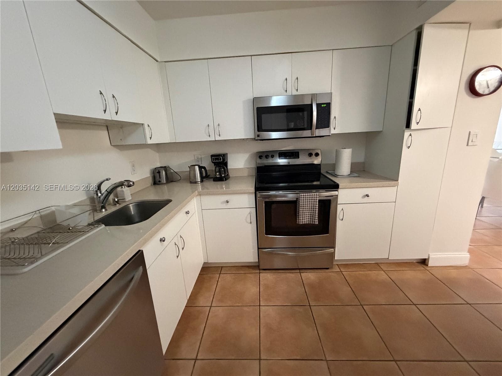 5161 Collins Ave 310 photo 11
