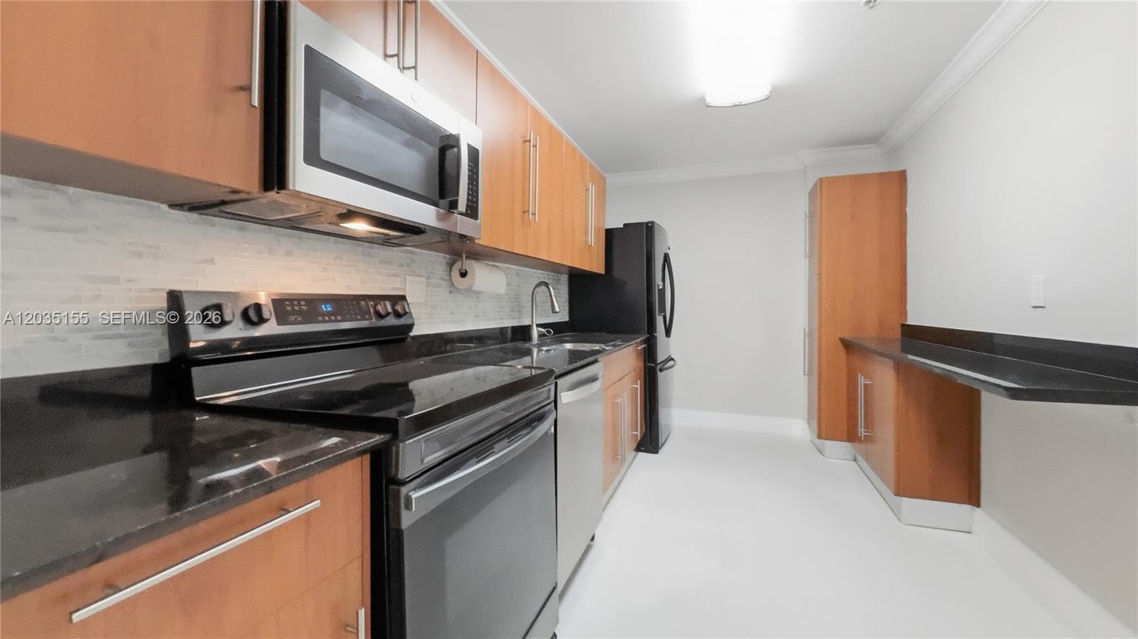 3001 S Ocean Dr 1415 photo 13