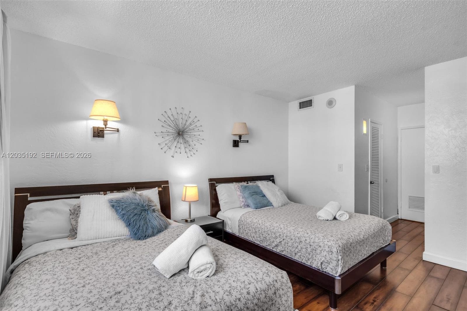 19370 Collins Ave 823 photo 13