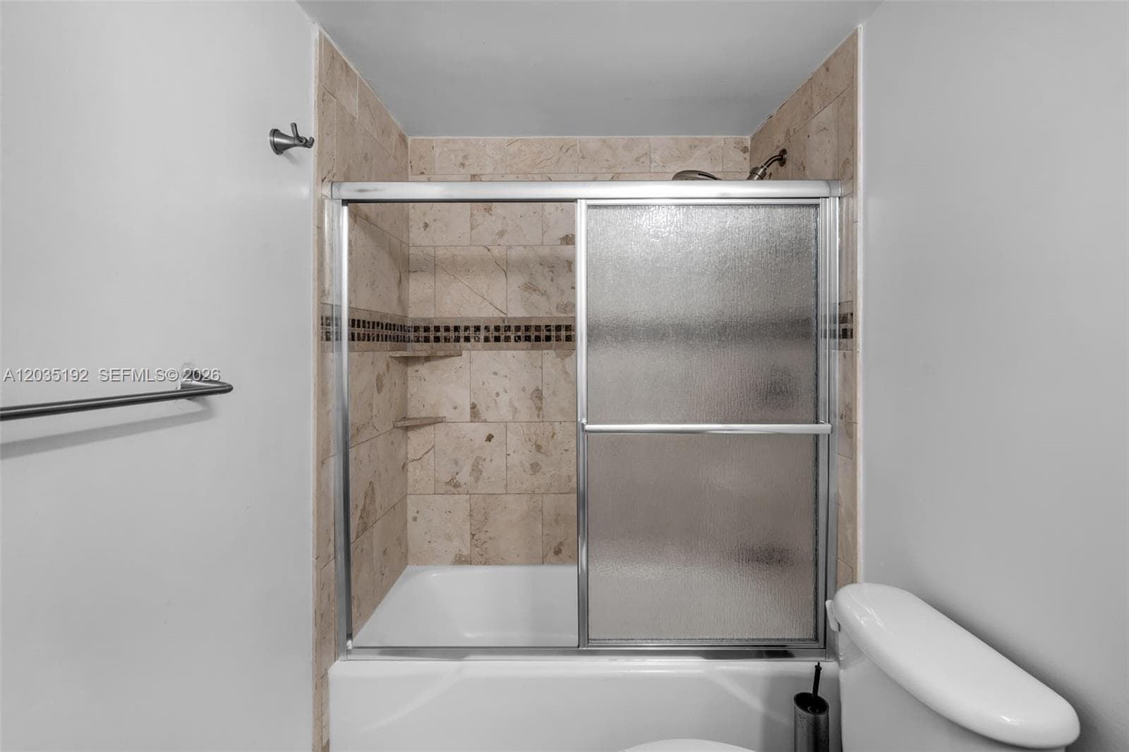 19370 Collins Ave 823 photo 16
