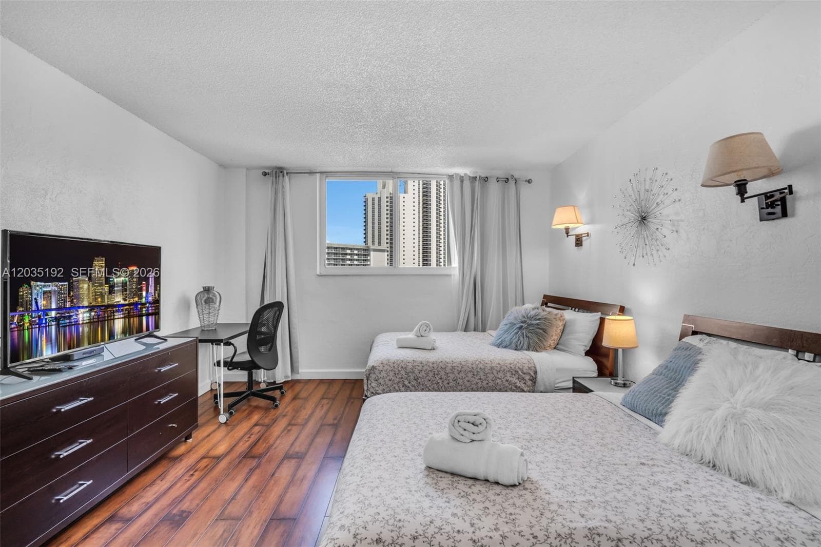 19370 Collins Ave 823 photo 12