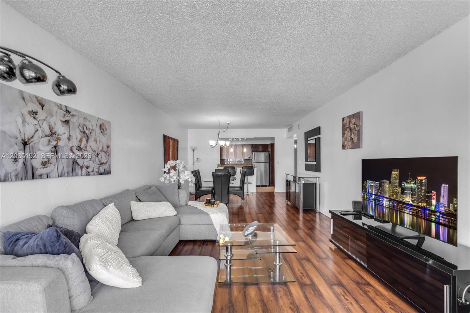 19370 Collins Ave 823 photo 7
