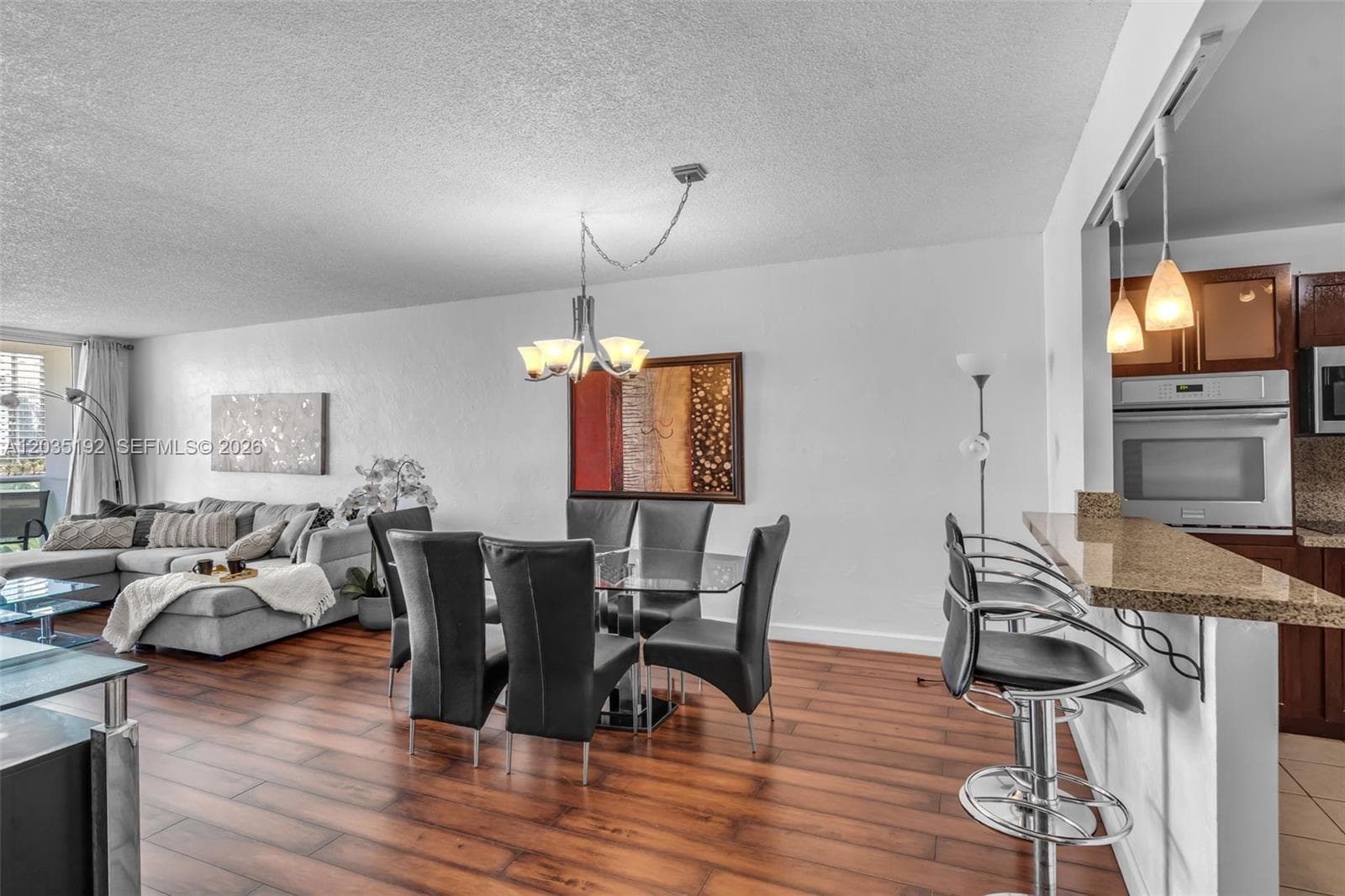 19370 Collins Ave 823 photo 4
