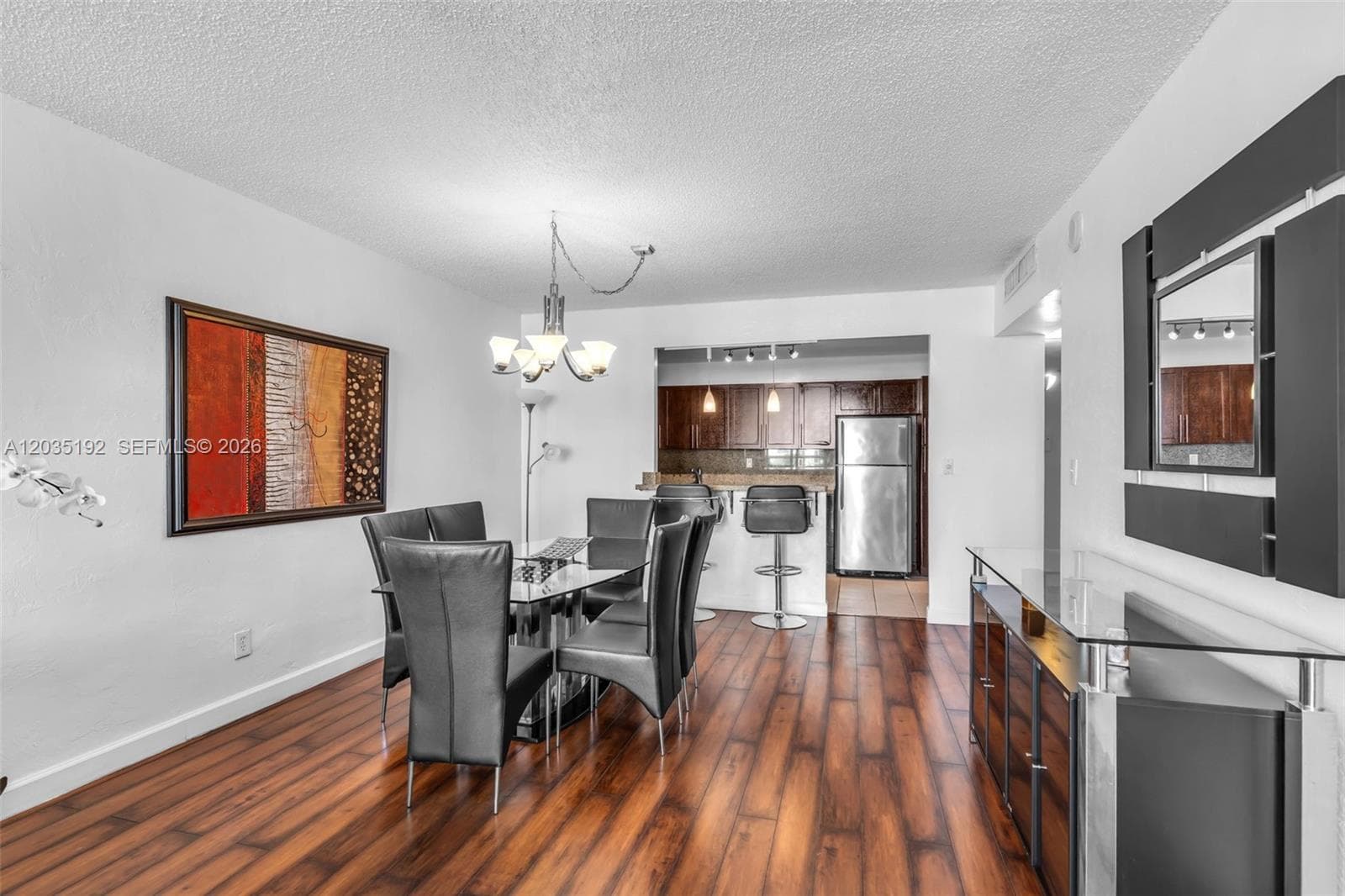 19370 Collins Ave 823 photo 8