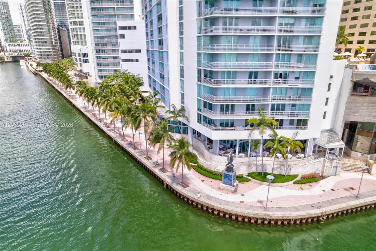 335 S Biscayne Blvd 3108 photo 4
