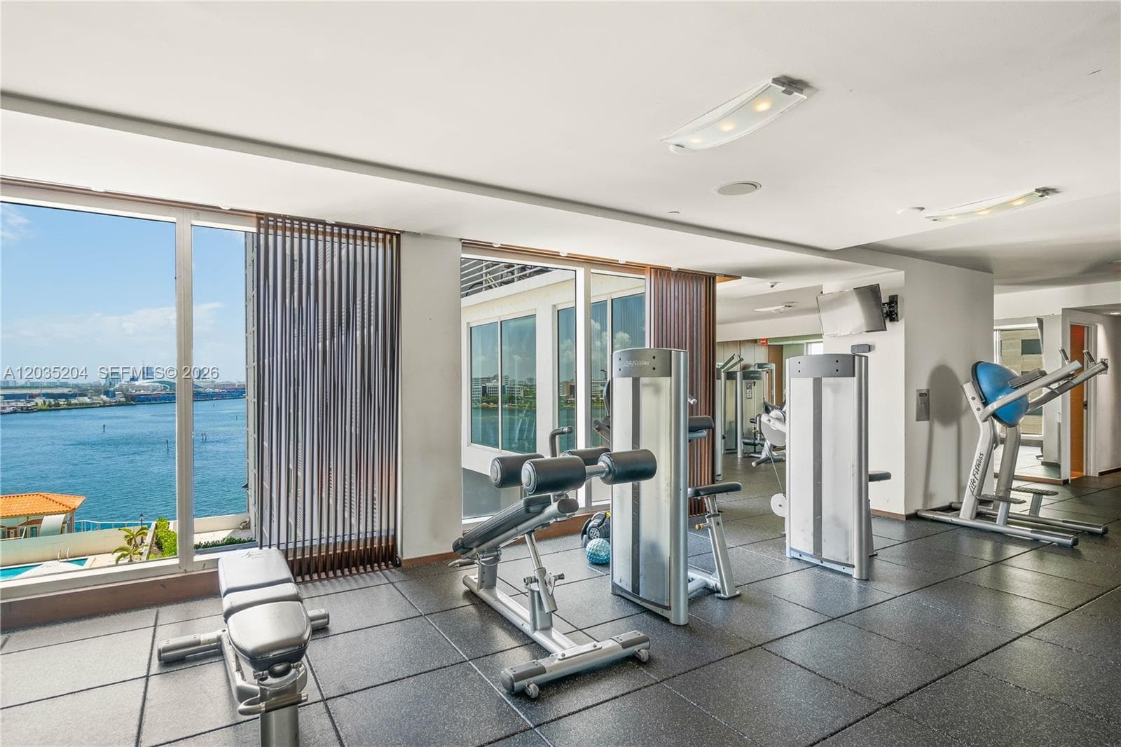 335 S Biscayne Blvd 3108 photo 8