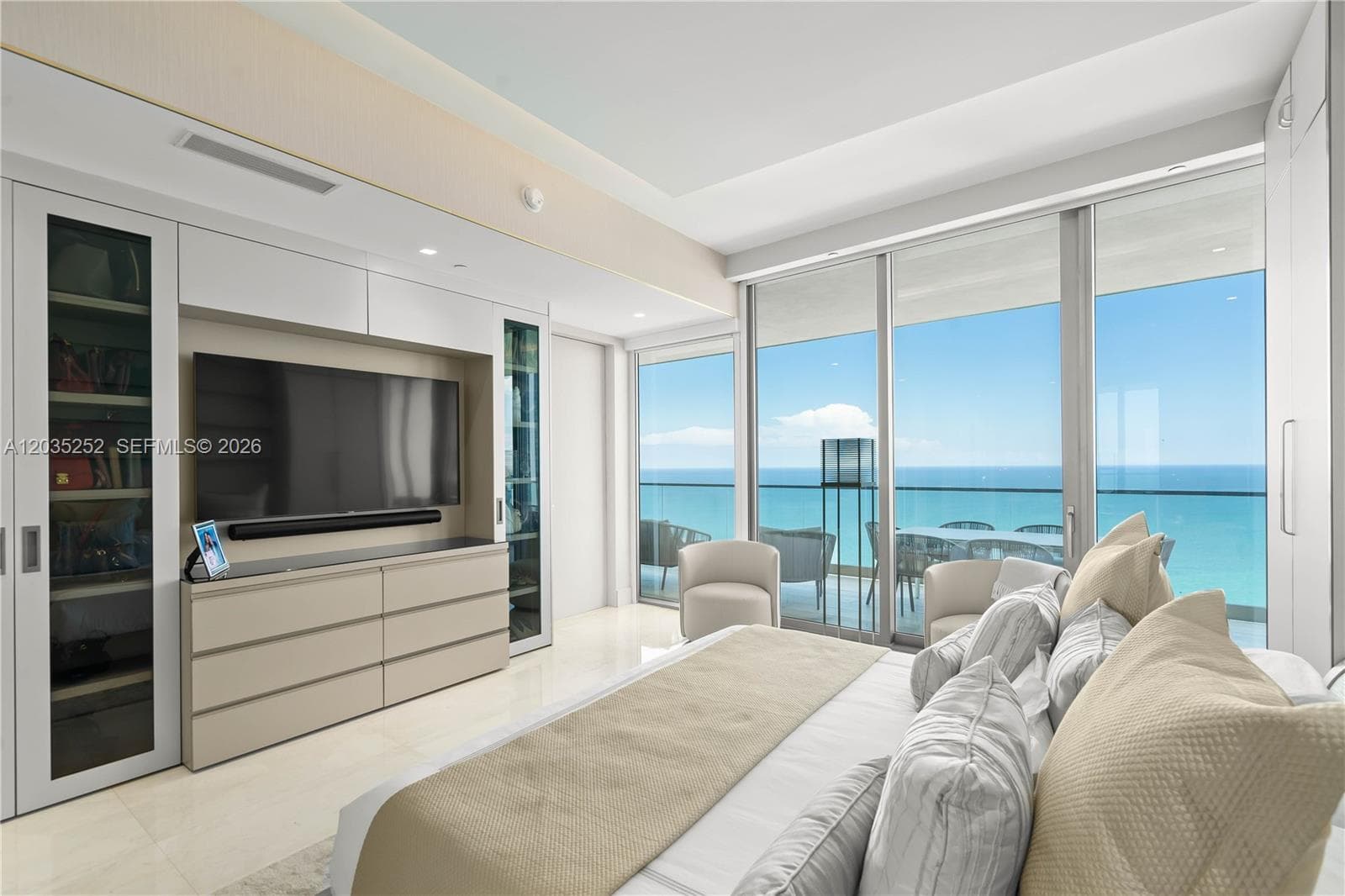 18975 Collins Ave 3603 photo 2