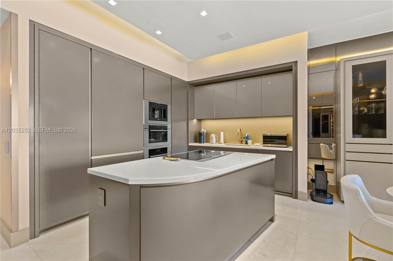 18975 Collins Ave 3603 photo 12