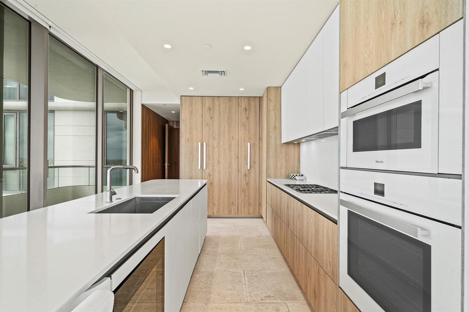 200 Arkona Court photo 18