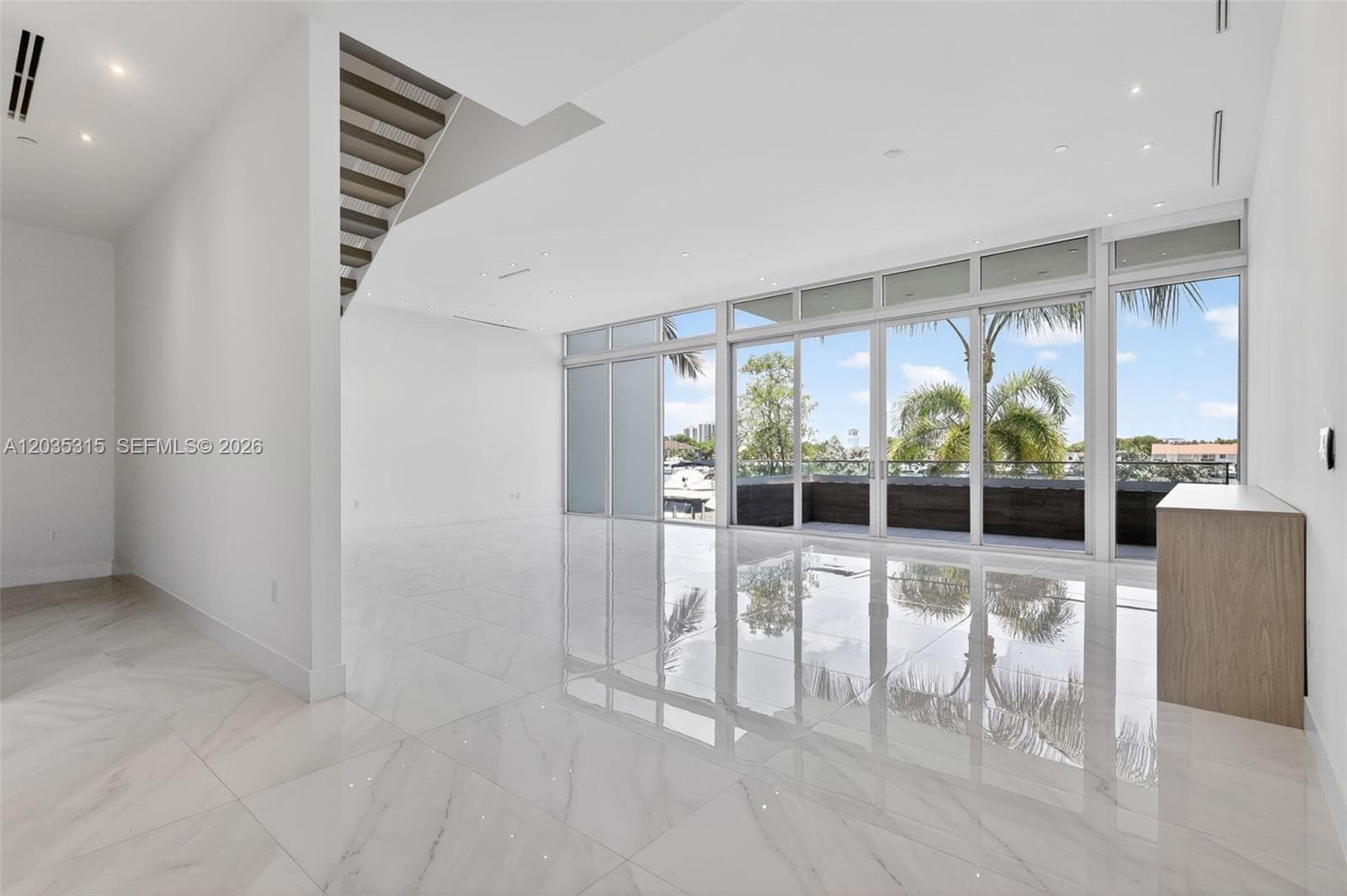 3750 Yacht Club Dr TH5 photo 12