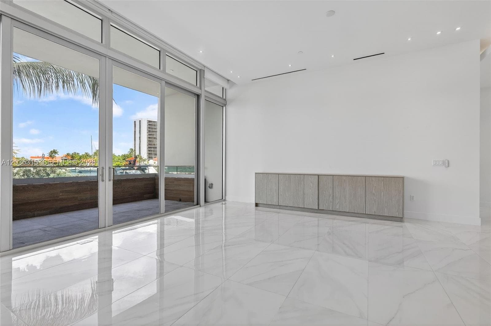 3750 Yacht Club Dr TH5 photo 18