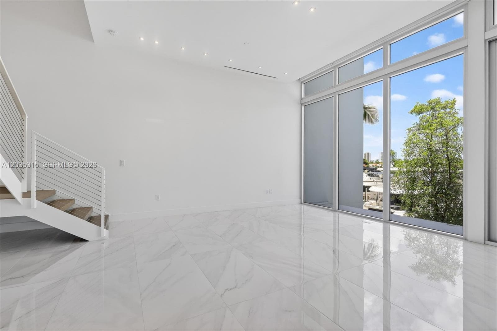 3750 Yacht Club Dr TH5 photo 19