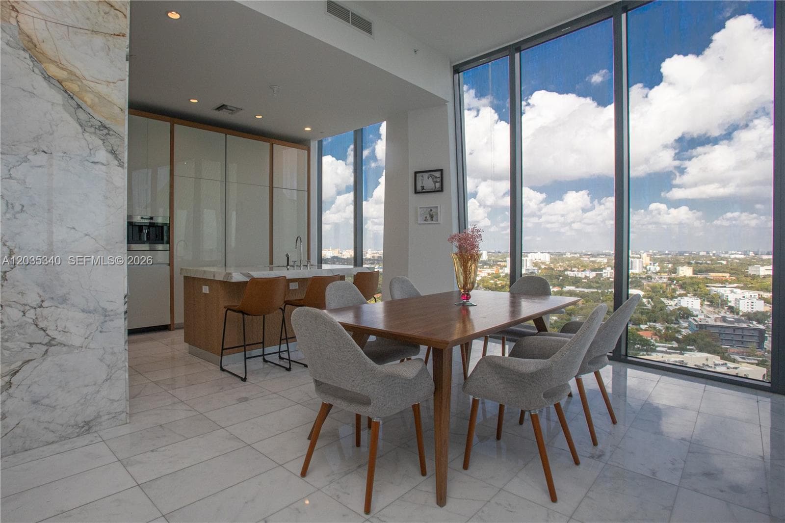 2821 S Bayshore Dr 20D photo 3