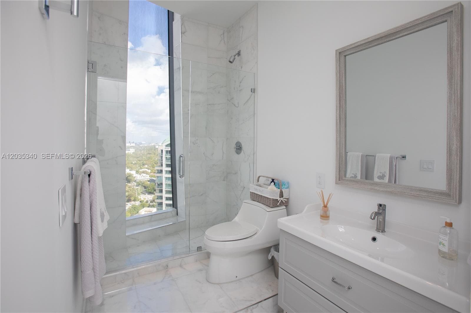 2821 S Bayshore Dr 20D photo 11