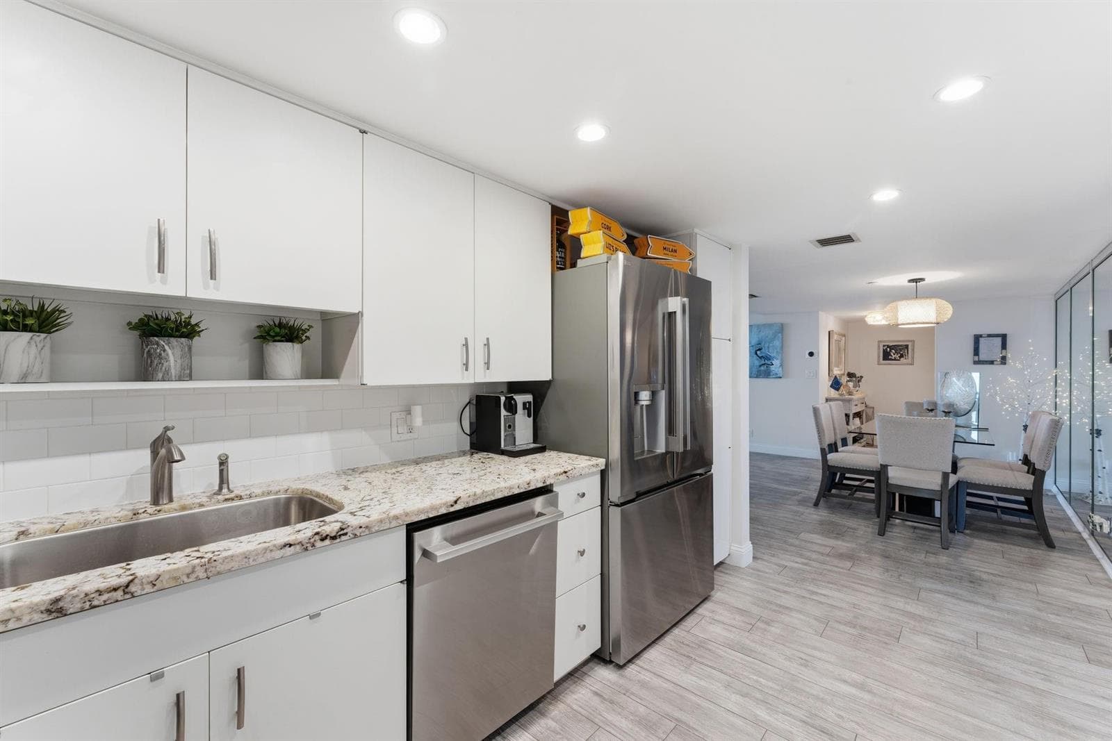 2727 N Ocean Boulevard Unit 301 photo 7