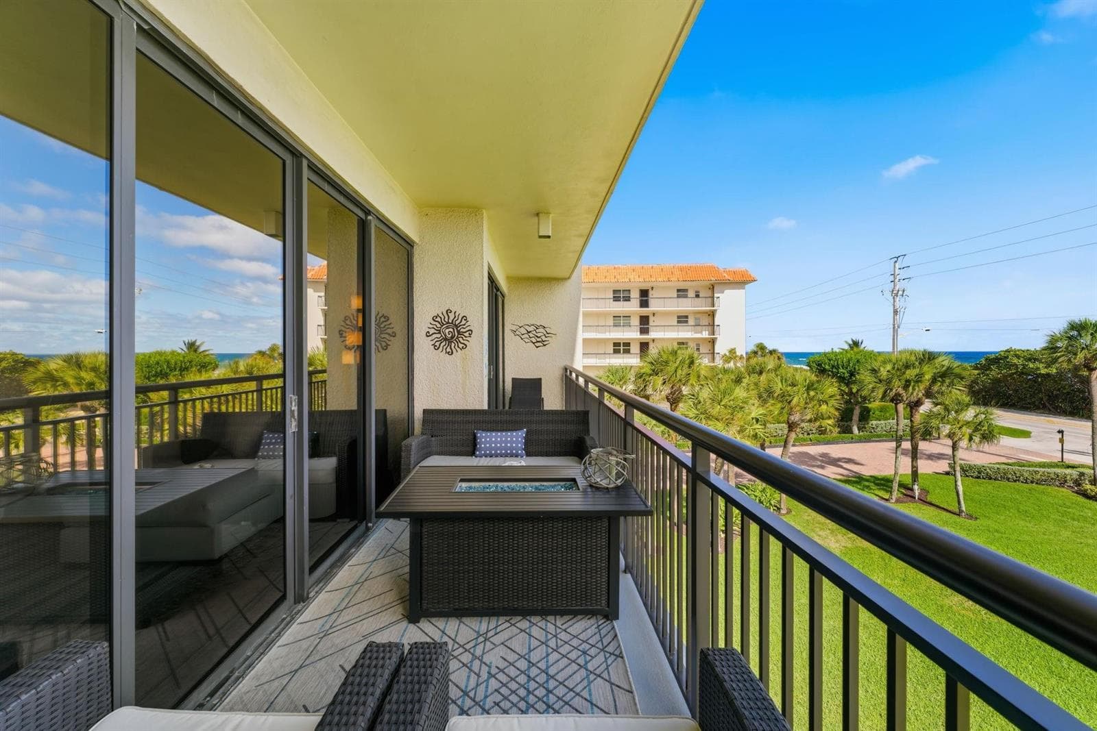 2727 N Ocean Boulevard Unit 301 photo 15