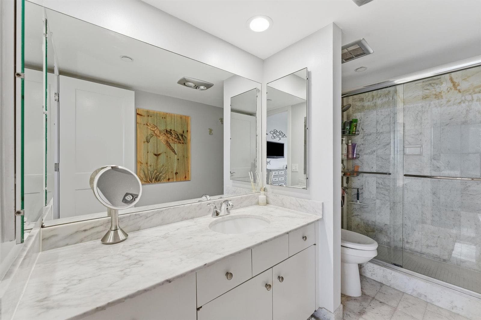 2727 N Ocean Boulevard Unit 301 photo 11