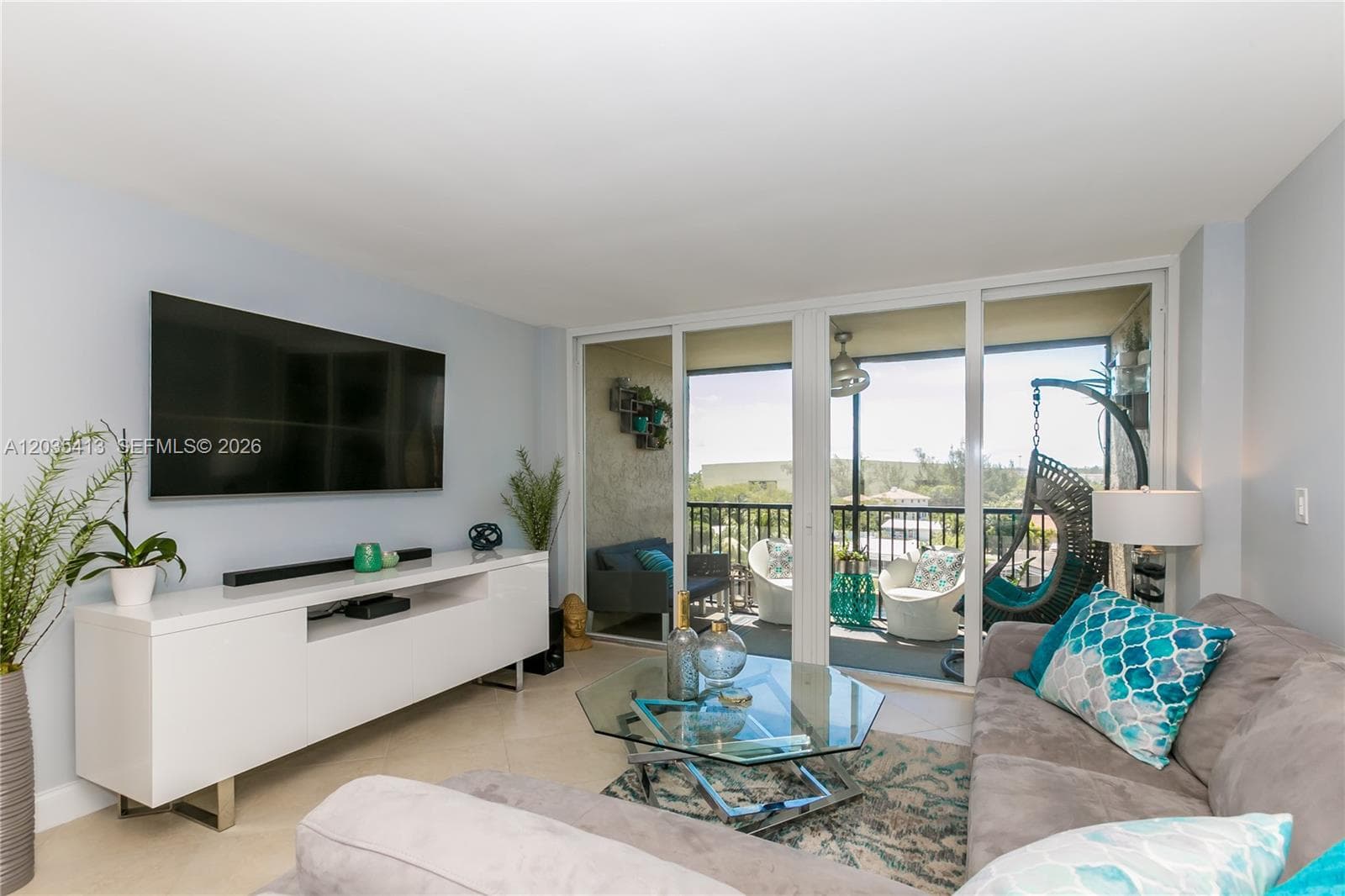 14 Royal Palm Way 601 photo 1