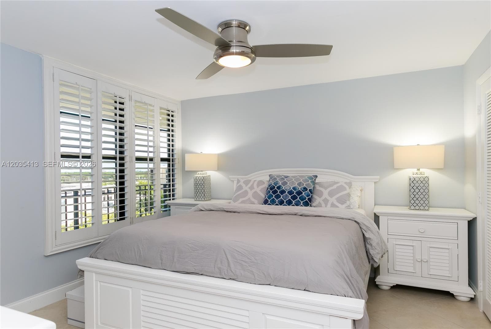 14 Royal Palm Way 601 photo 11