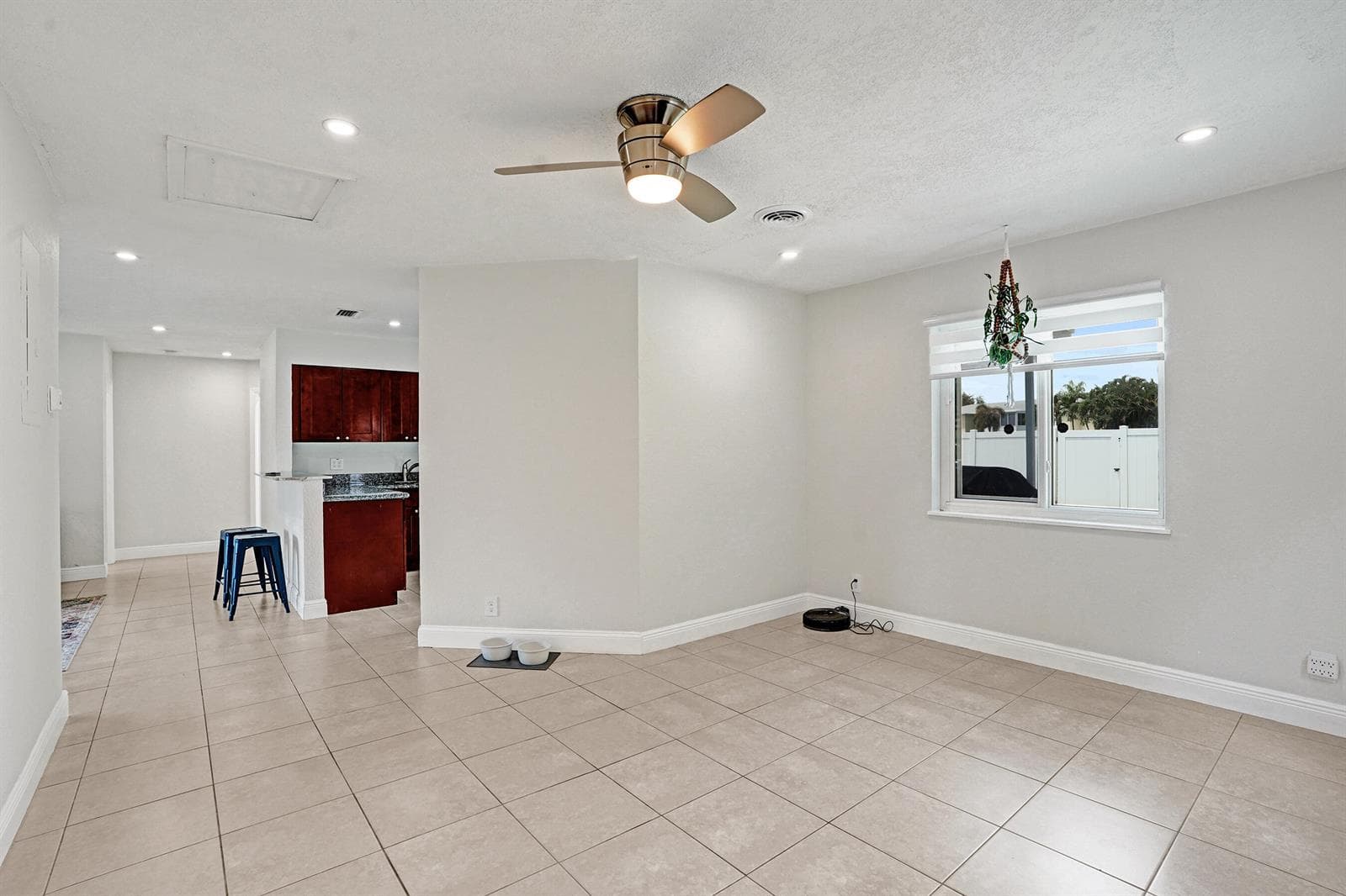 1218 SW 22nd Avenue photo 9