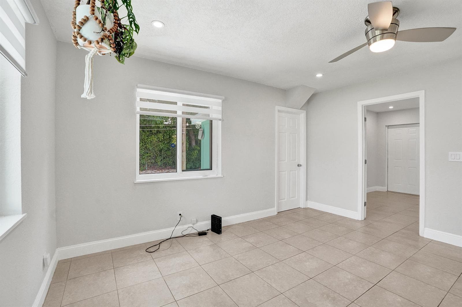 1218 SW 22nd Avenue photo 11
