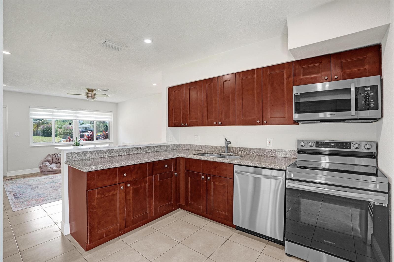 1218 SW 22nd Avenue photo 19