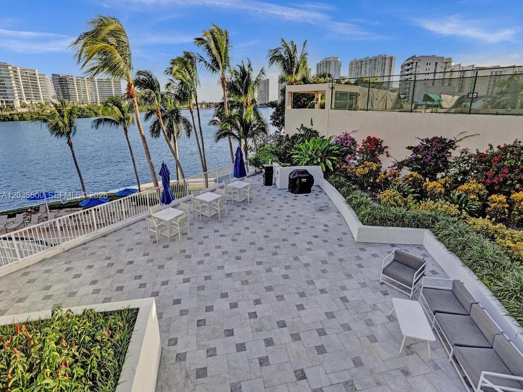 3370 Hidden Bay Dr 2107 photo 18