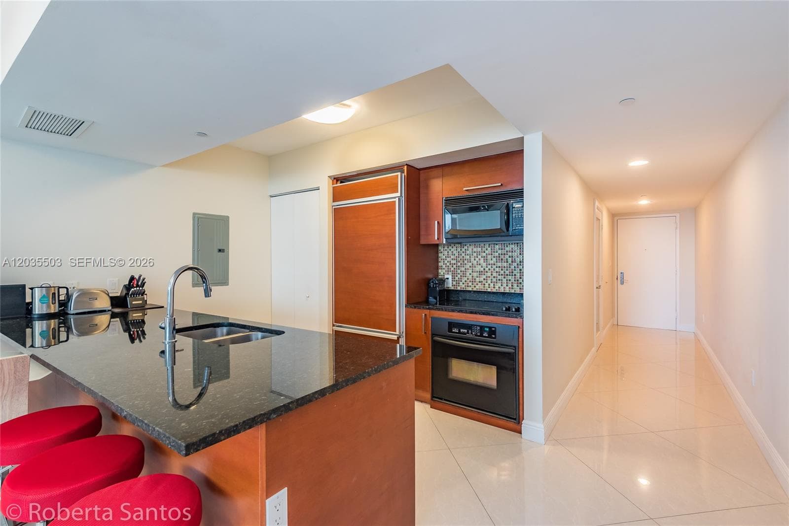 1830 S Ocean Dr 2410 photo 6