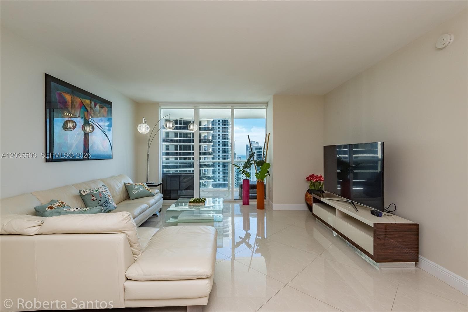 1830 S Ocean Dr 2410 photo 3