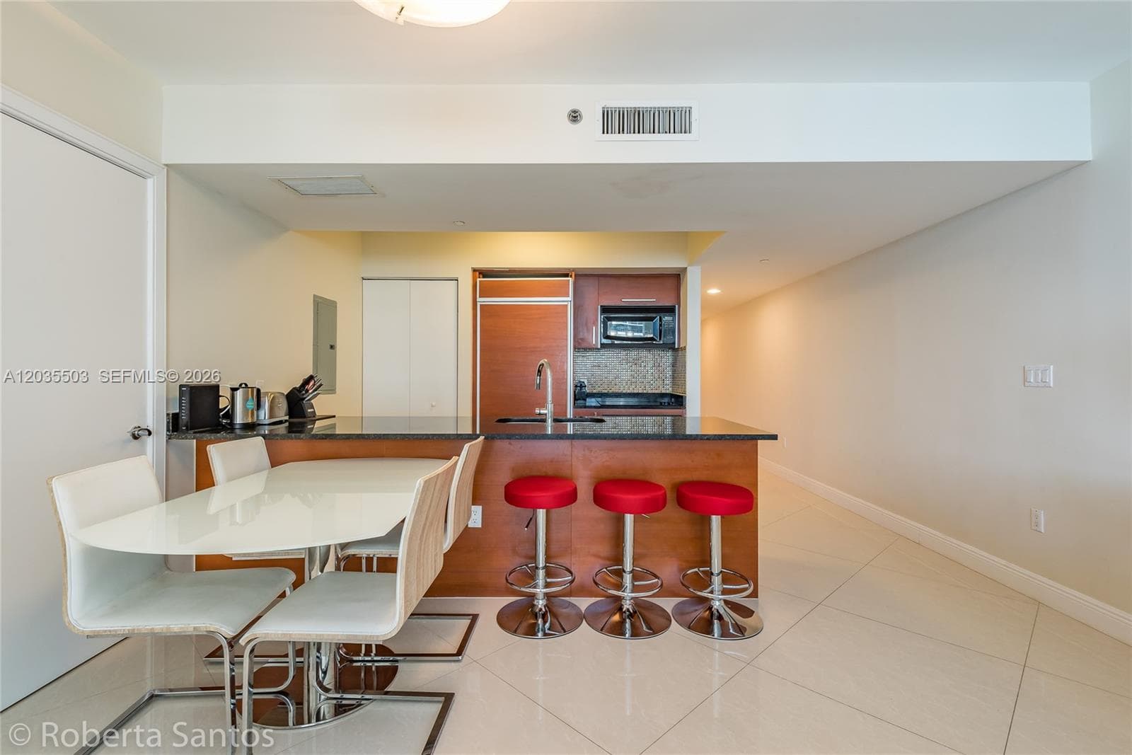 1830 S Ocean Dr 2410 photo 8