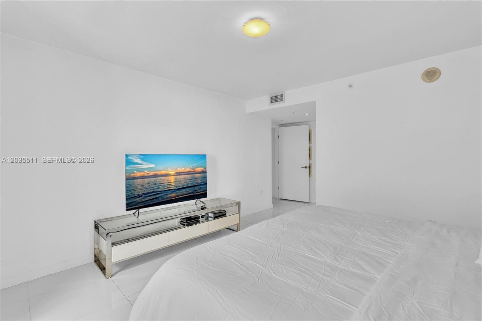 9901 E Bay Harbor Dr 802 photo 15