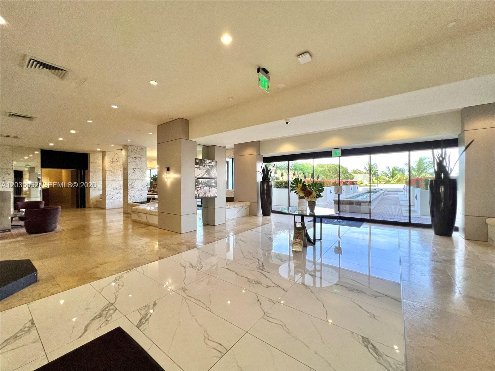 1000 W Island Blvd 3010 photo 2
