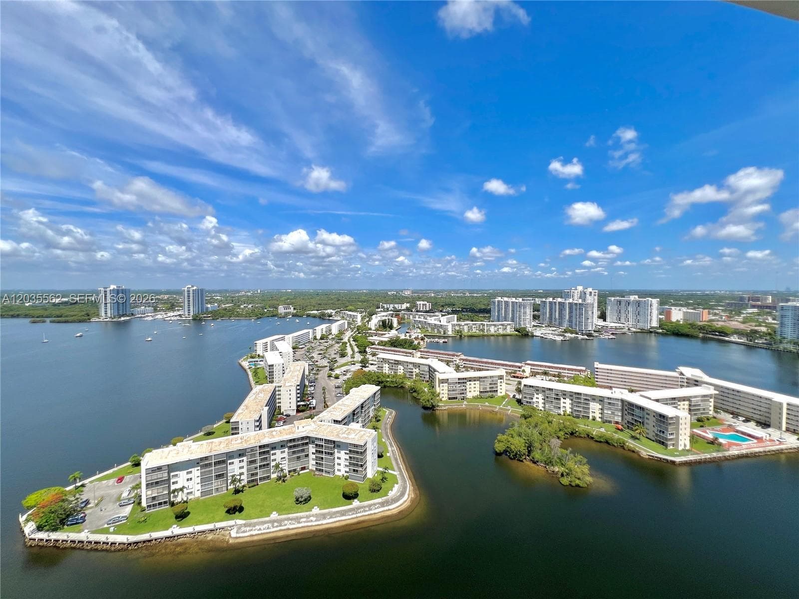 1000 W Island Blvd 3010 photo 1