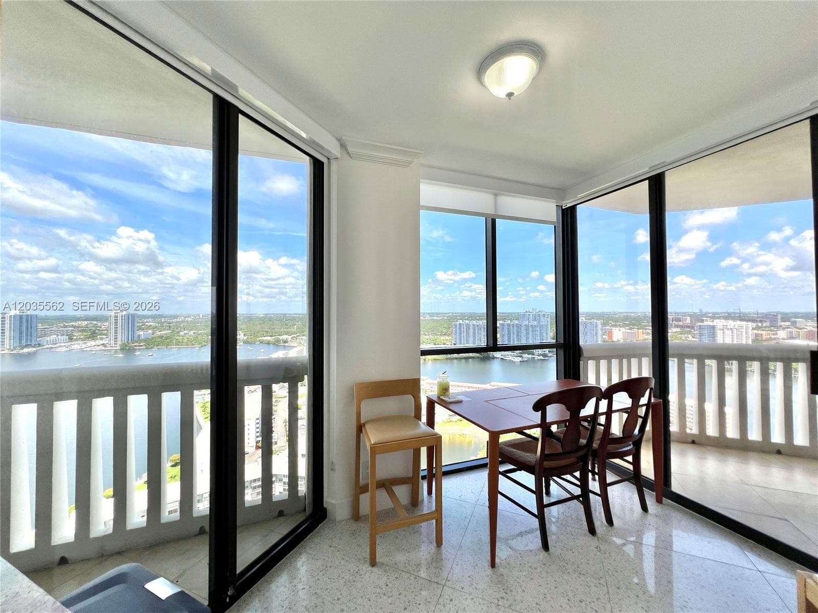 1000 W Island Blvd 3010 photo 15